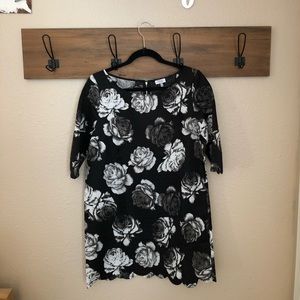 TOBI Scalloped Shift Dress - Black & White Floral